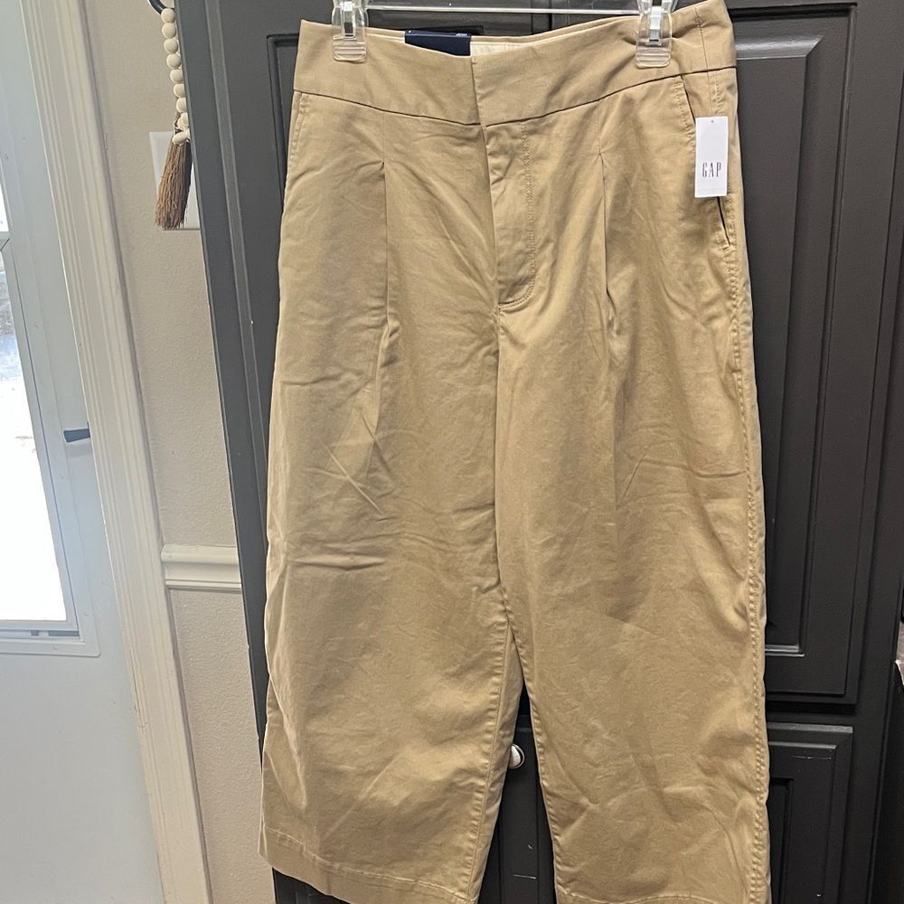 Gap khaki pants